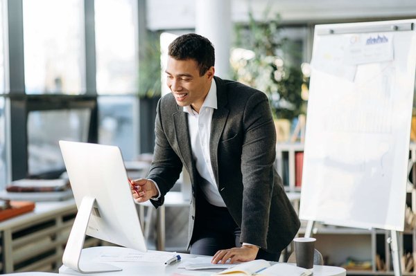 Consultant web analytics freelance : les critères de choix à retenir